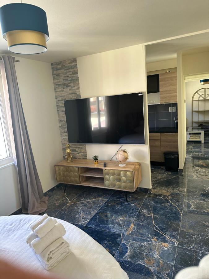 Ferienwohnung Golden Blue - Jacuzzi Rouen Exterior foto